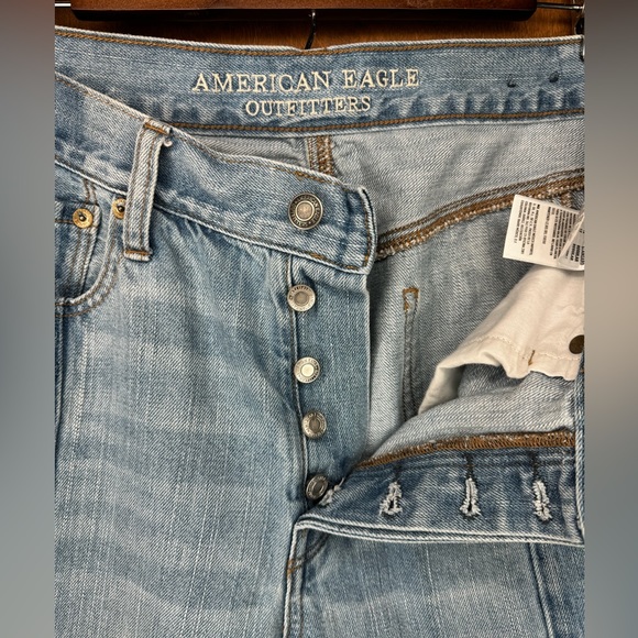 American Eagle Vintage High Rise Dual Tone Jeans - Picture 3 of 4